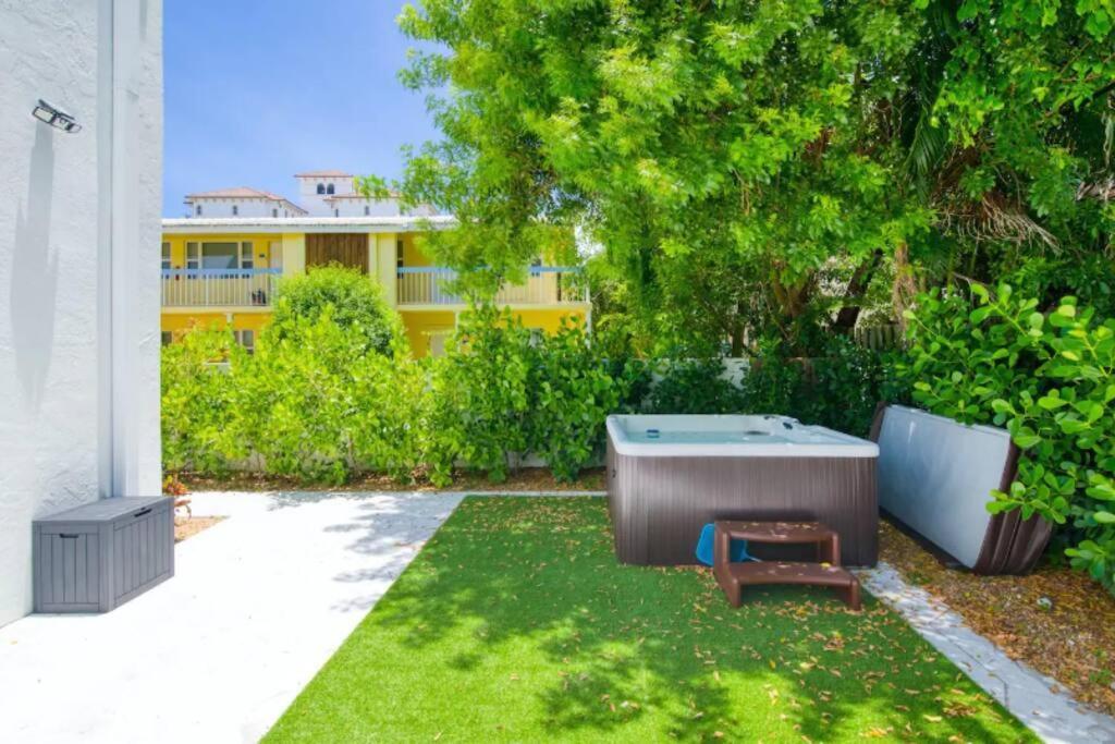 Dog Friendly Condo With Beach Access, Hot Tub, Firepit West Palm Beach Exterior foto